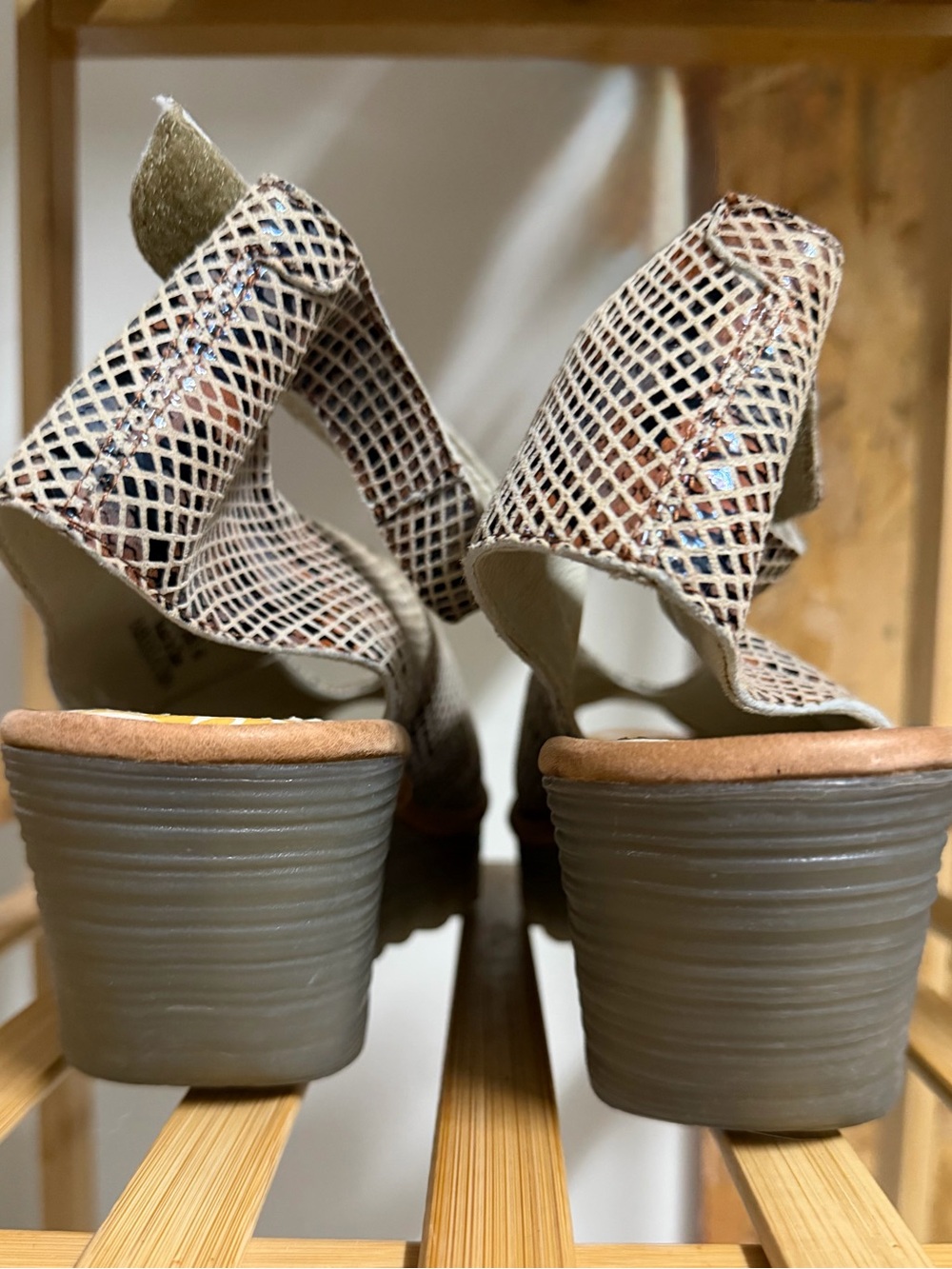 Fly London Beige Patterned Peep-Toe Ankle Strap Sandals - Picture 3 of 3
